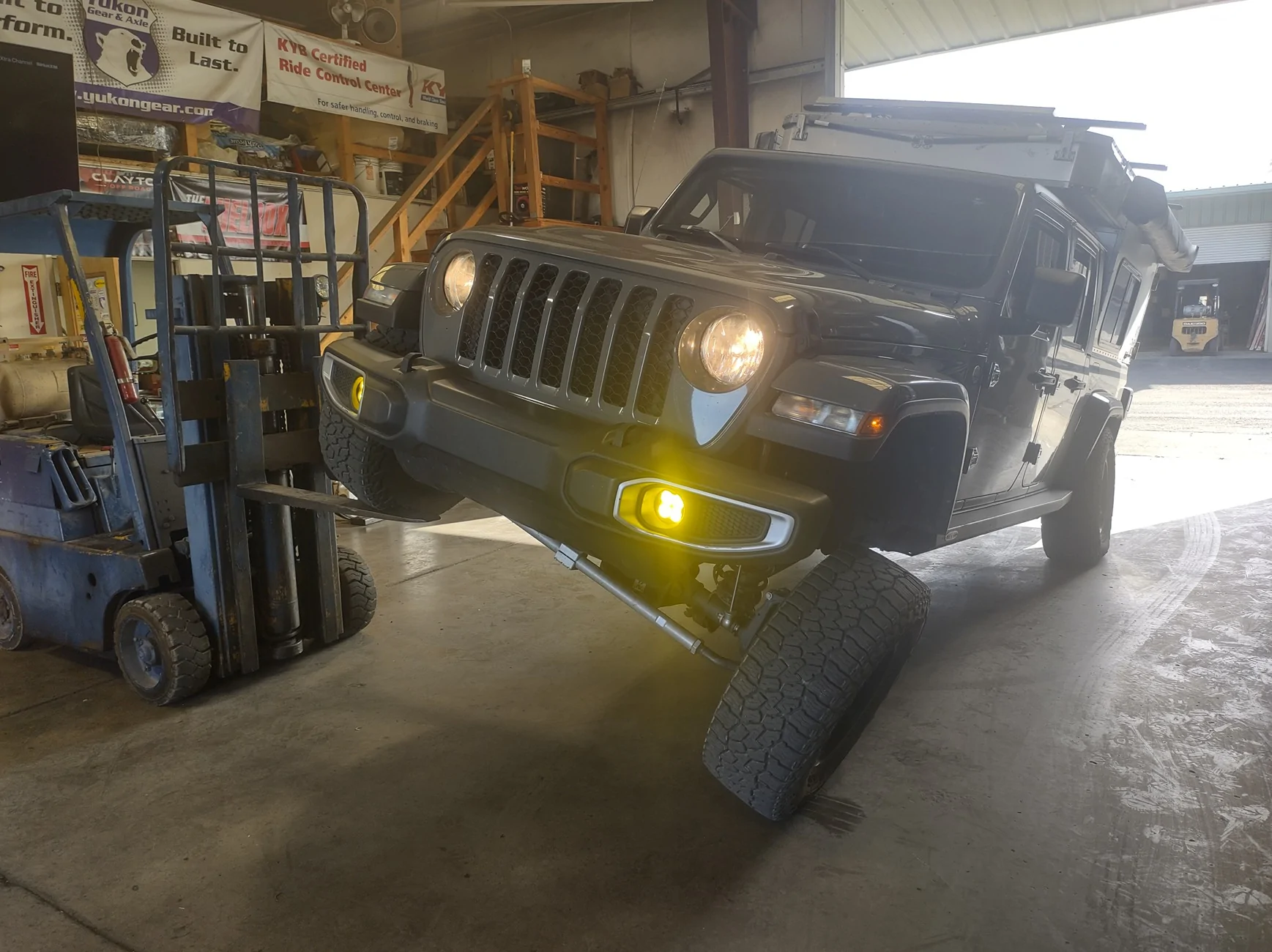 Jeep Gladiator Is this build the Caddie ride I am dreaming of? IMG_20251031_143046778_HDR