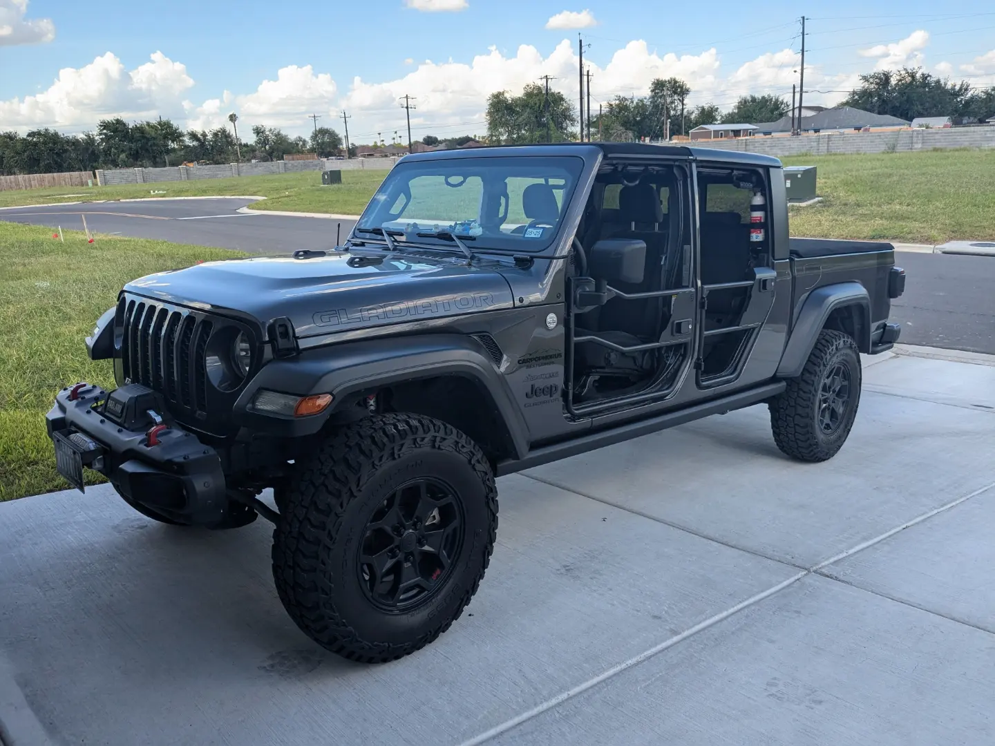 Jeep Gladiator Doors off, how do you secure your Jeep? IMG_20240802_183035_579