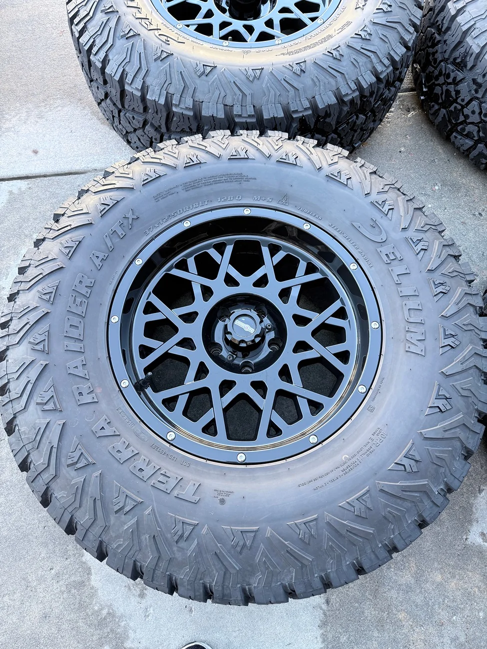 Jeep Gladiator 4x 37x12.50R18 All Terrain Tires+Wheels - $2,000 IMG_4487