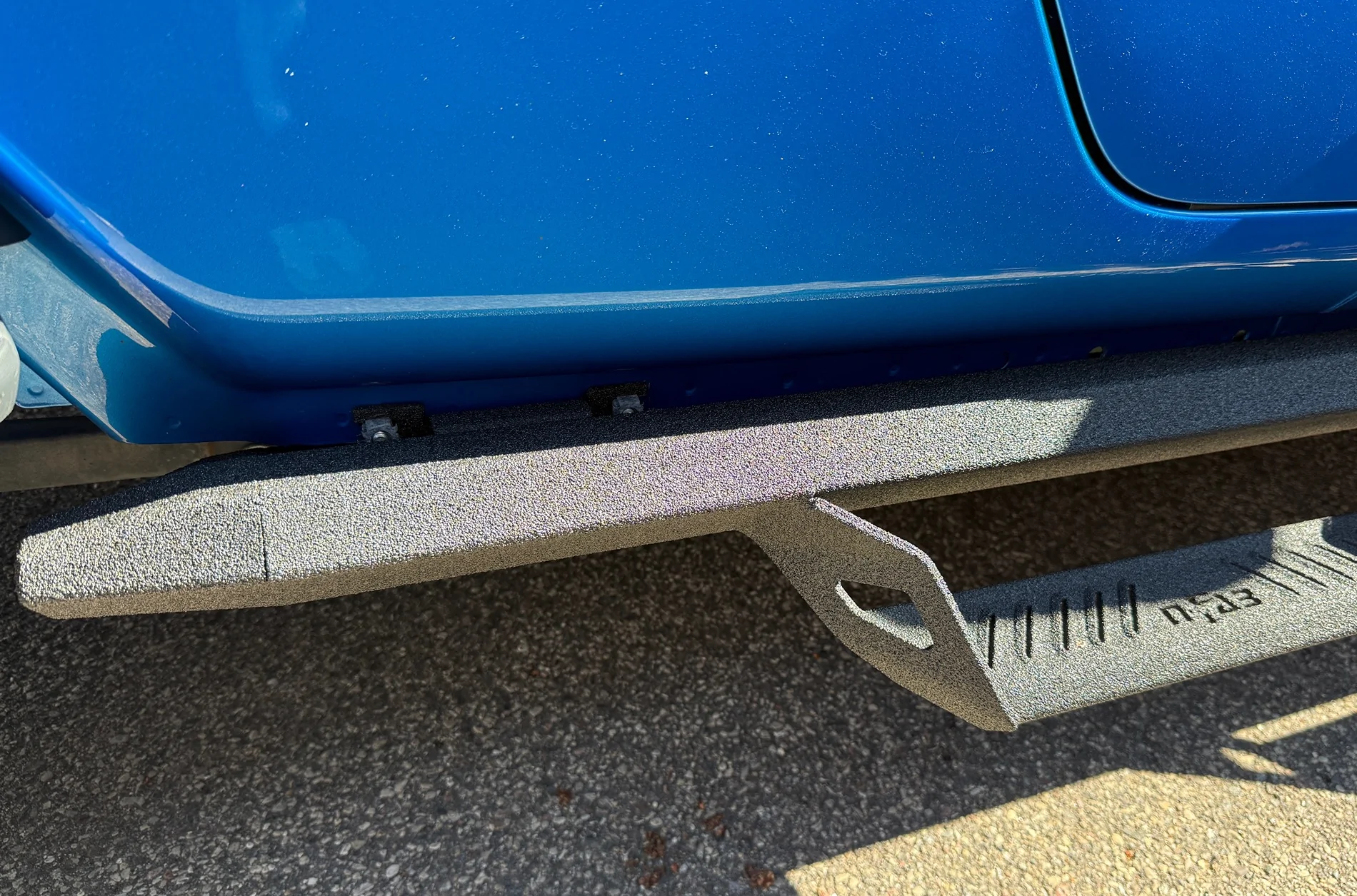 Jeep Gladiator Rust on my Nerf bars, remove and paint or start shopping? IMG_5065