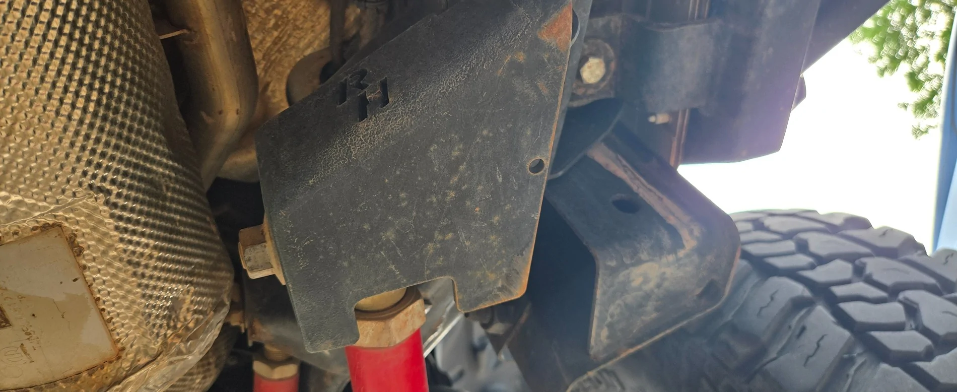 Jeep Gladiator Does a Lift change LCA/Shock Skid priority? 20260419_181838