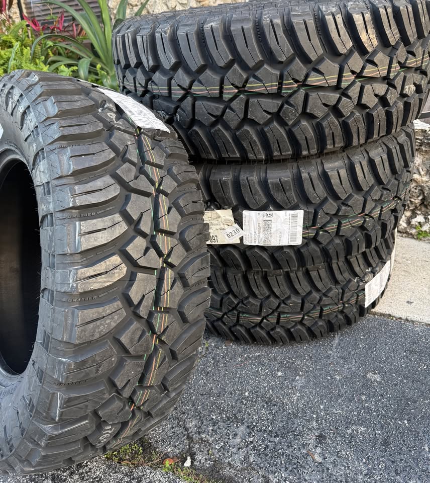 Jeep Gladiator SET of 5 - General Grabber X3 37x13.5x20 BRAND NEW! 651375171_34261620803484377_1783900753752064378_n