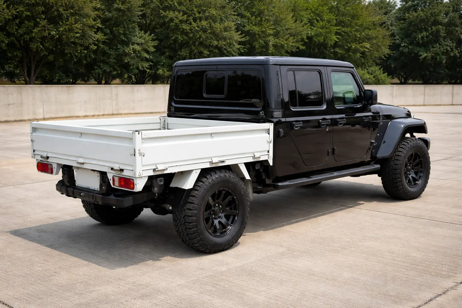 Jeep Gladiator What do you think about this - bed swap 26b4bfe2-8b7f-4c3b-89a5-f73dbf91894