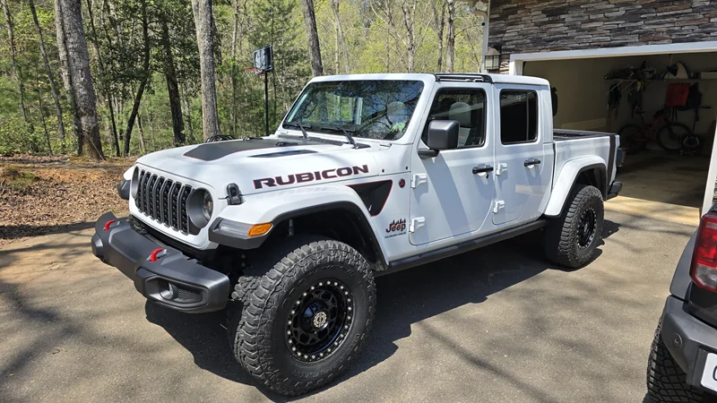 Jeep Gladiator Our new Gladiator Ruby Smaller ruby pic