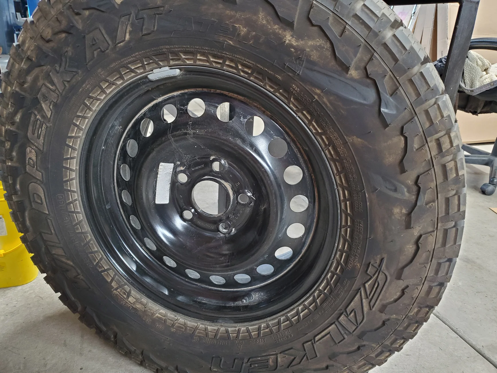 Jeep Gladiator WTB (2) black steel 17" Rubicon spare wheels with tires 20250428_140437