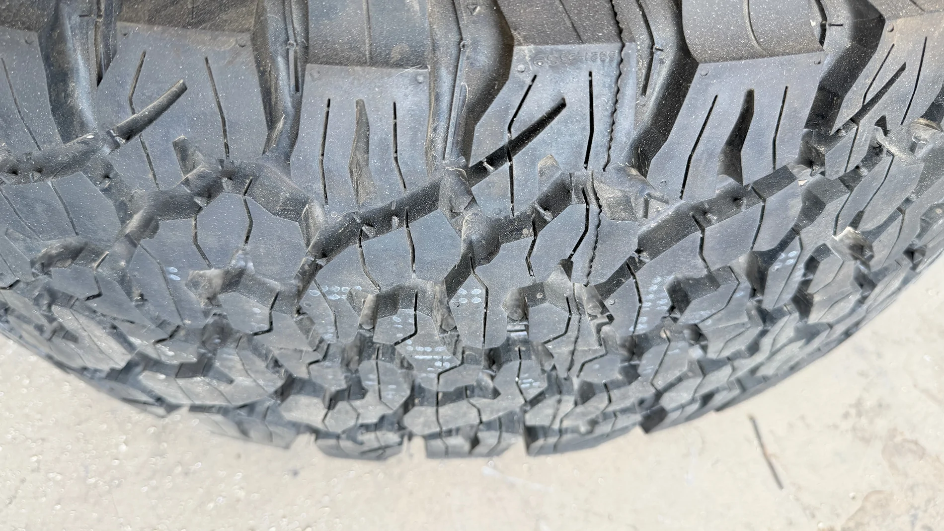 Jeep Gladiator BF Goodrich Baja Champion KO2 LT285/70/R17 $1300 IMG_0272