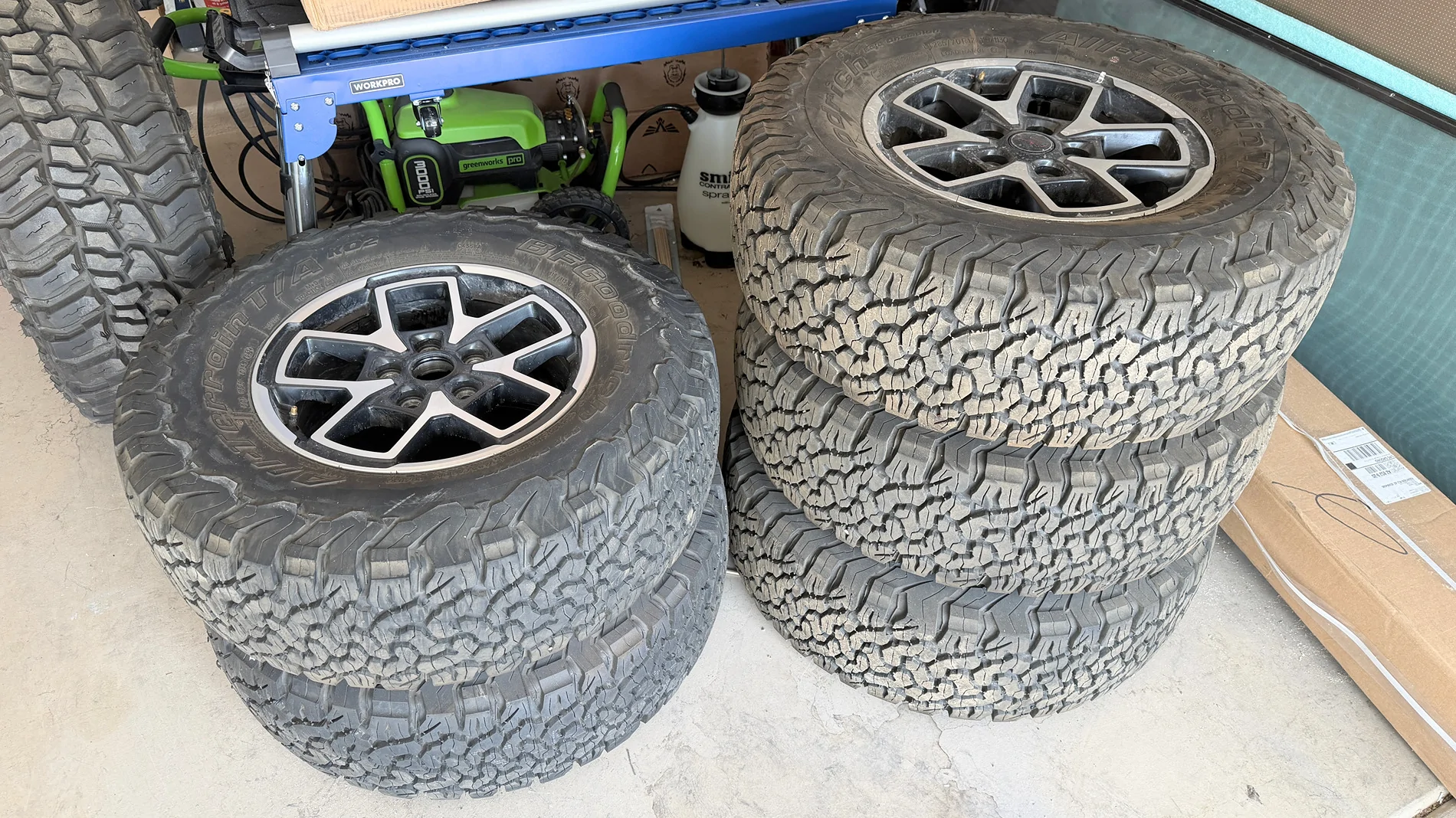 Jeep Gladiator BF Goodrich Baja Champion KO2 LT285/70/R17 $1300 IMG_0271