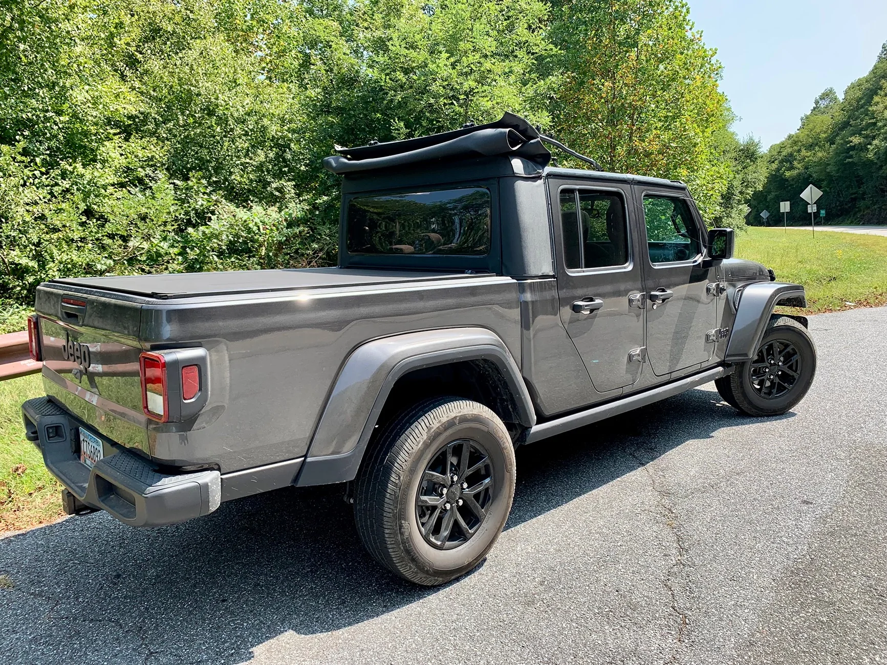 Jeep Gladiator is running regular street tires against the rules in a gladiator? IMG_5502