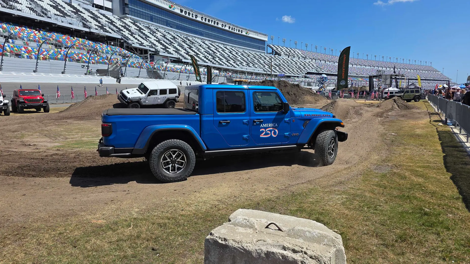 Jeep Gladiator Jeep Beach Anyone??? 1777229009943-7v