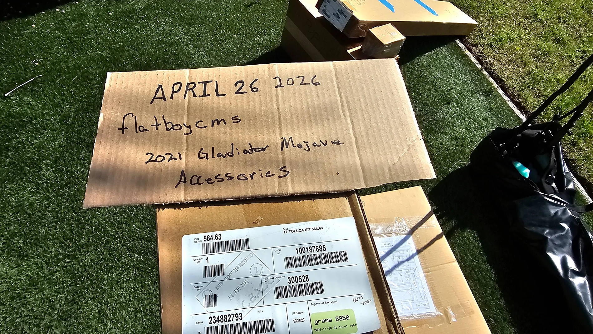 Jeep Gladiator New In Box Gladiator twill convertible top $950.00 obo 20260426_154650
