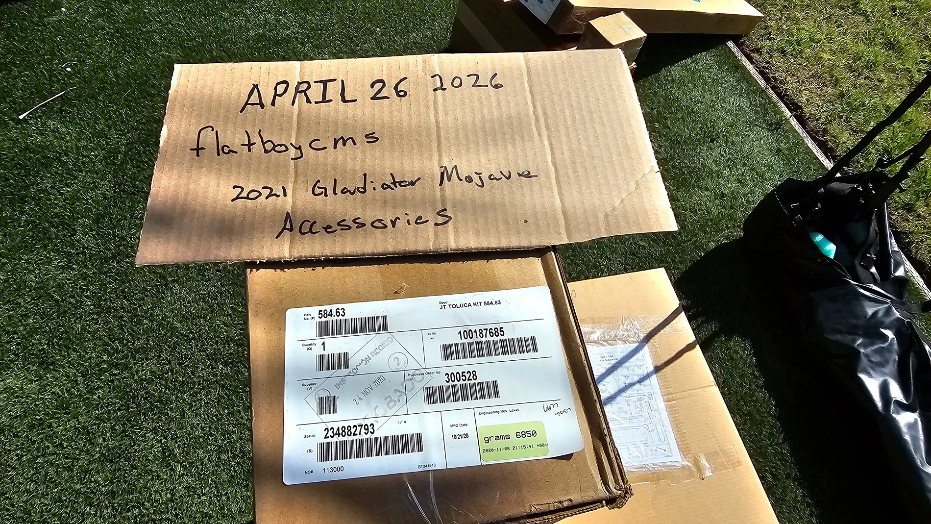 Jeep Gladiator New In Box Gladiator twill convertible top $950.00 obo 20260426_154651