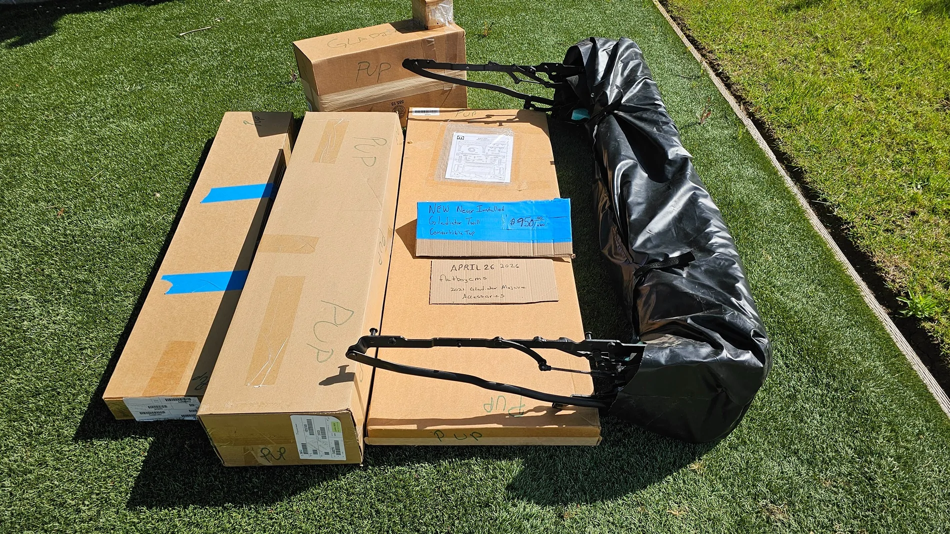 Jeep Gladiator New In Box Gladiator twill convertible top $950.00 obo 20260426_154443