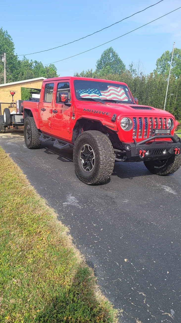 Jeep Gladiator Tire time…. Bring on the 37s 17772990724904586301548763290077