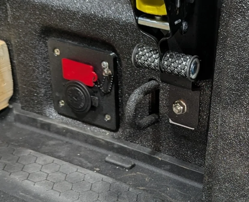 Jeep Gladiator USB ports in Bed... 1777311999693-d6