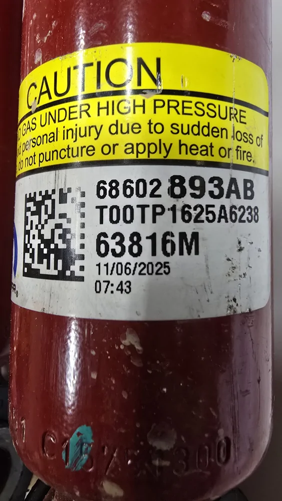 Jeep Gladiator 2025 Jeep Gladiator Rubicon Takeoffs (@ 600 miles) Smaller Ruby Shock QR