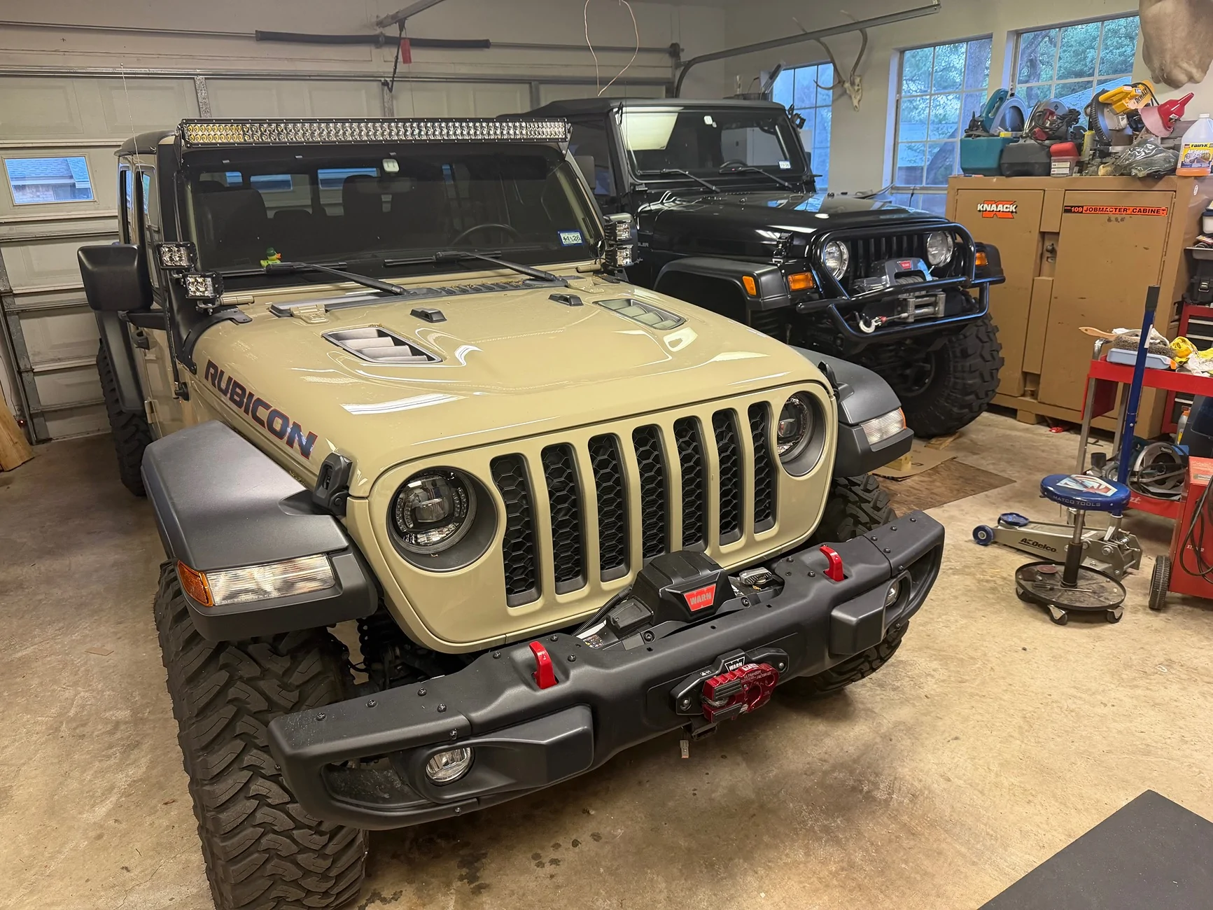 Jeep Gladiator Adding a relay from my light bar IMG_8774