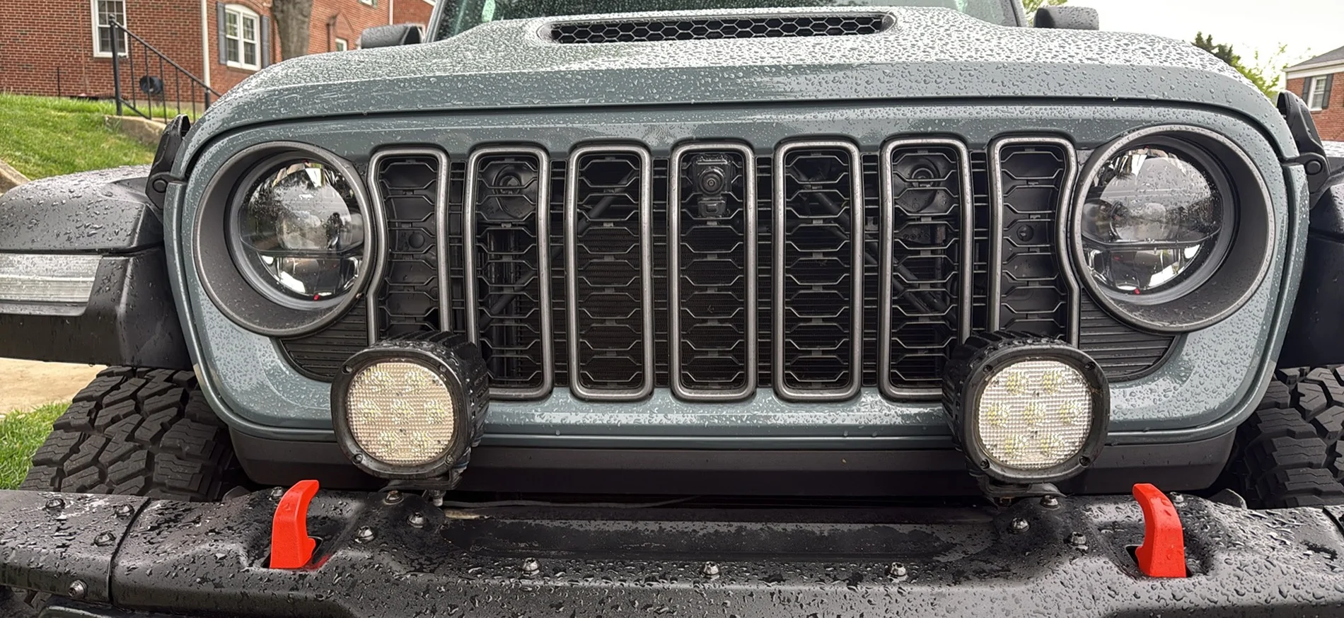Jeep Gladiator Mopar 7 inch LED off-road lights 7C781003-F28E-49F9-A03D-E150C909D02F