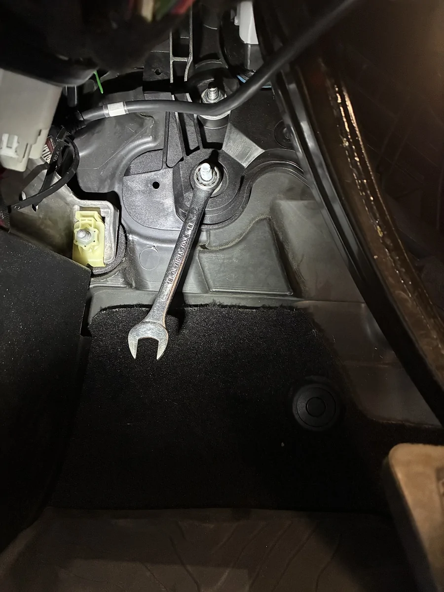 Jeep Gladiator Dead Pedal Installation Help IMG_0085