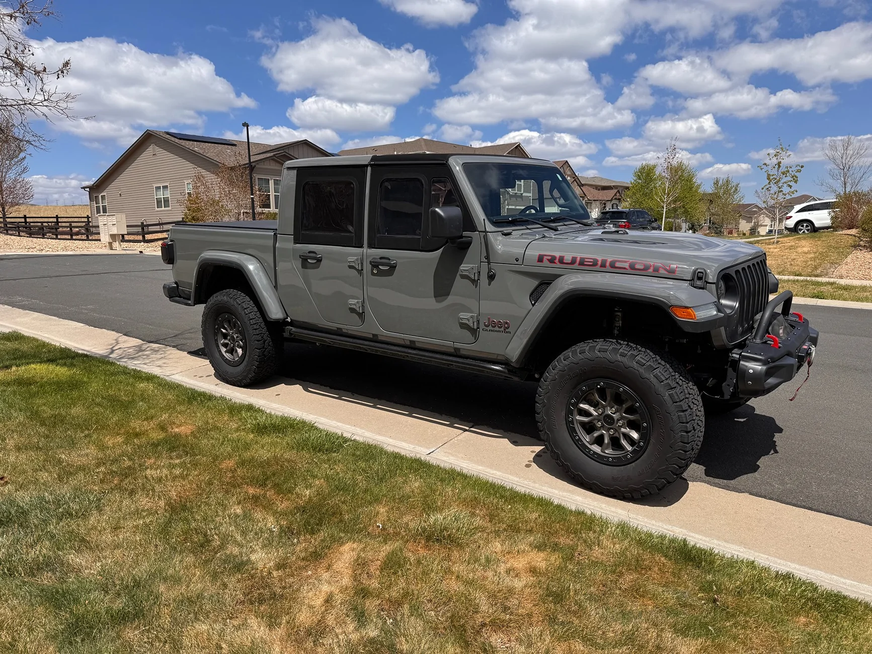 Jeep Gladiator Gladiators on Mopar 2" Lift Kit IMG_5795