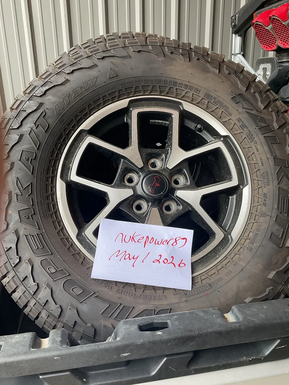 Jeep Gladiator Rubicon Take Off Tires and Wheels IMG_1162