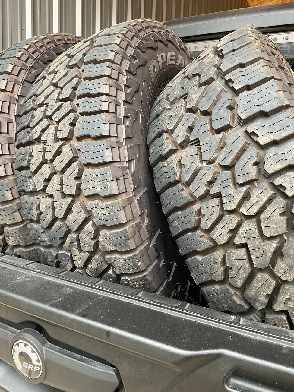 Jeep Gladiator Rubicon Take Off Tires and Wheels IMG_1164