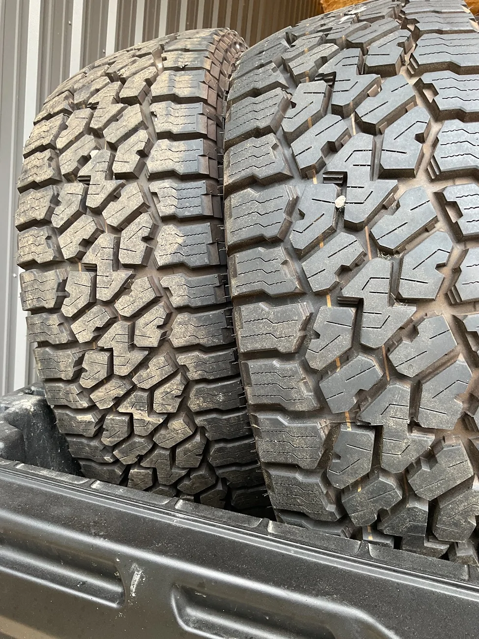 Jeep Gladiator Rubicon Take Off Tires and Wheels IMG_1165