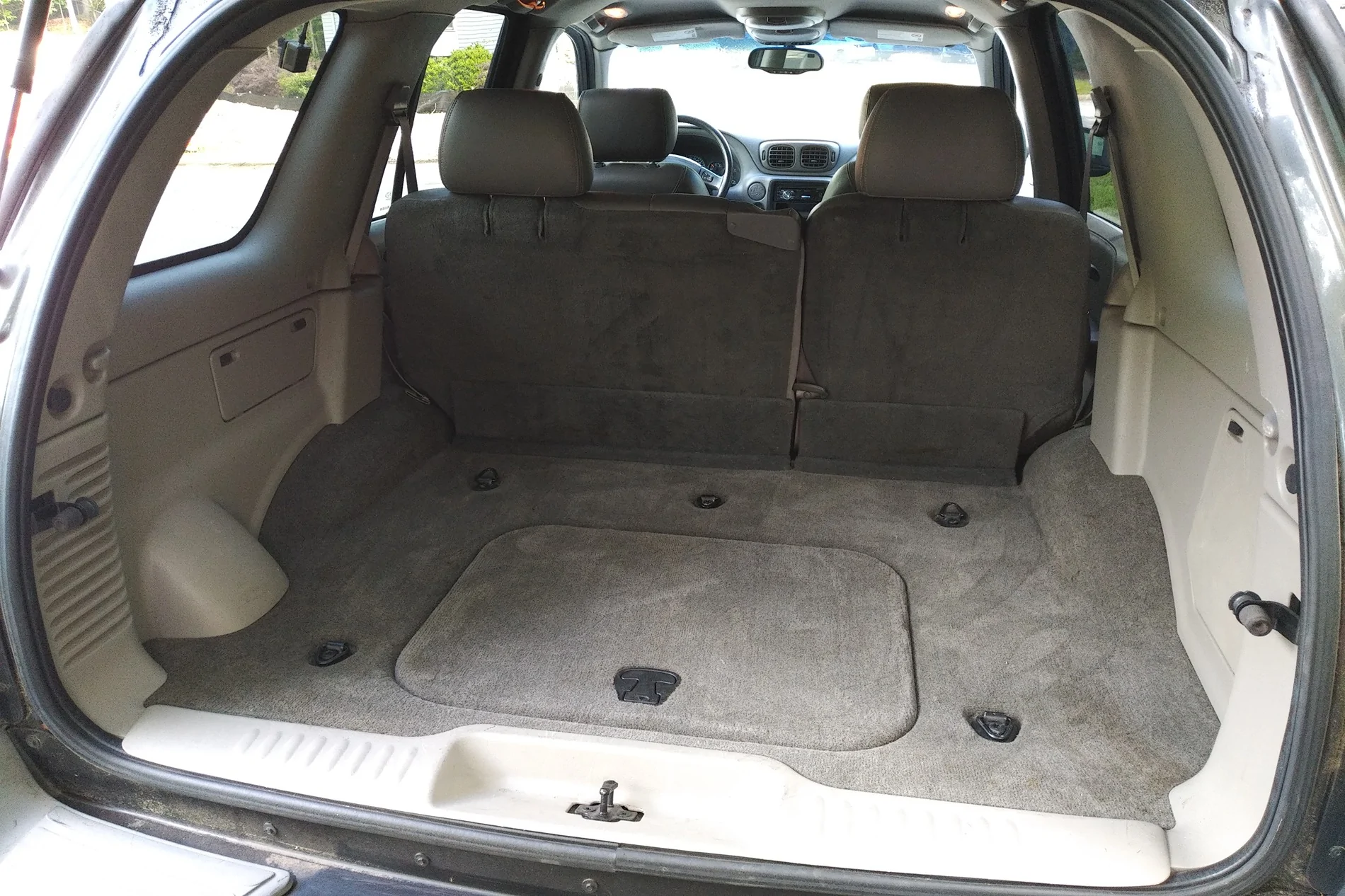 Jeep Gladiator 2003 Chevrolet Trailblazer LT IMG_20260426_1041538