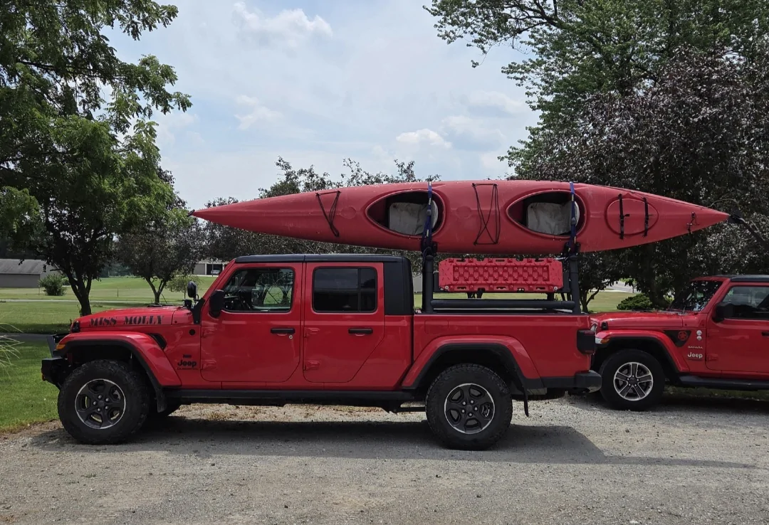 Jeep Gladiator Roof rack for a canoe? 1000013182
