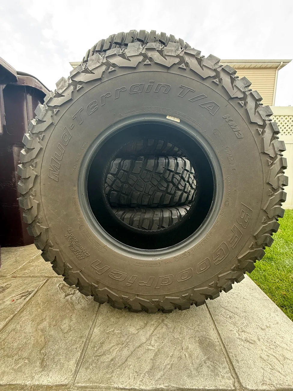 Jeep Gladiator Five BFG KM3 37X12.5R17LT Tires $1300 IMG_1530