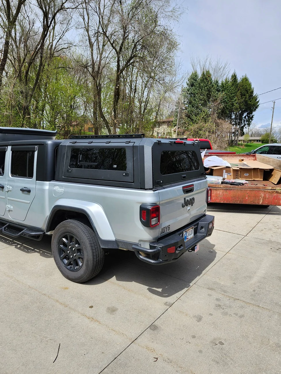 Jeep Gladiator Aluminum Truck Cap 20260419_131741