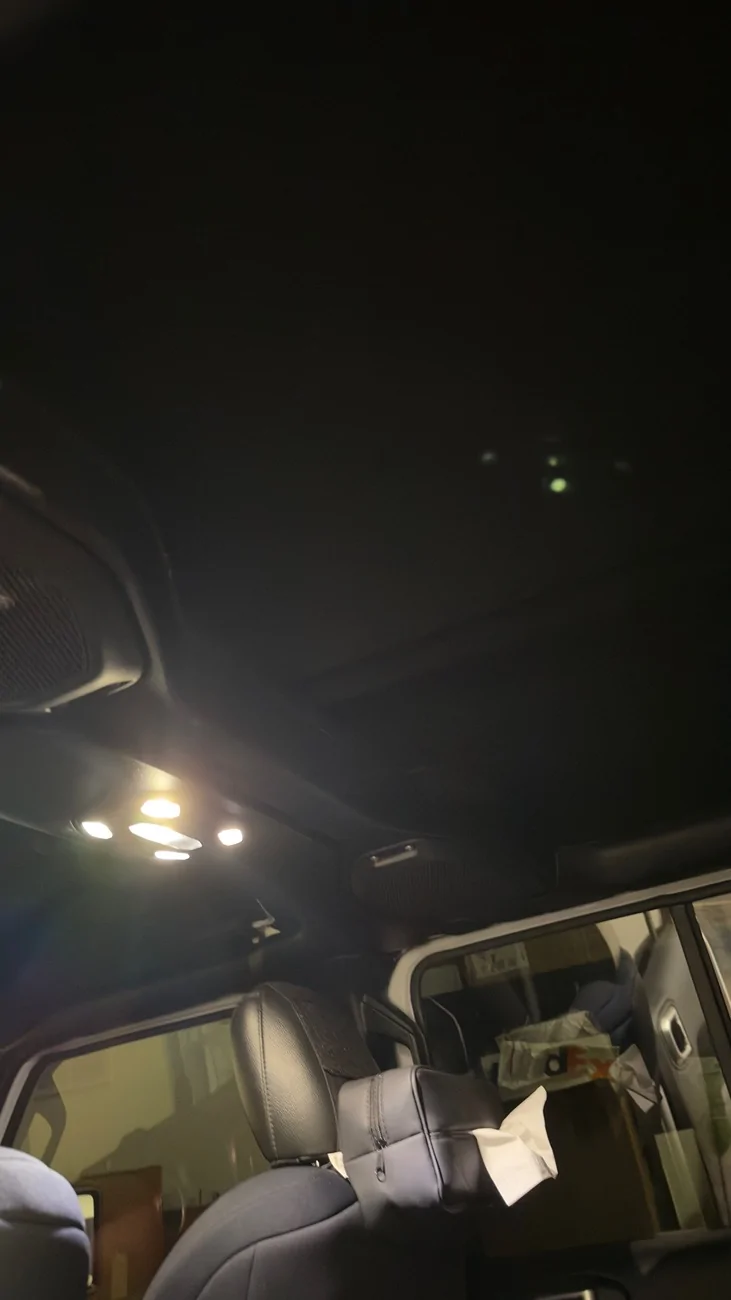 Jeep Gladiator FACTORY HARDTOP (ALL 3 SECTIONS) W/ SOUND MAT & HEADLINER IMG_1470