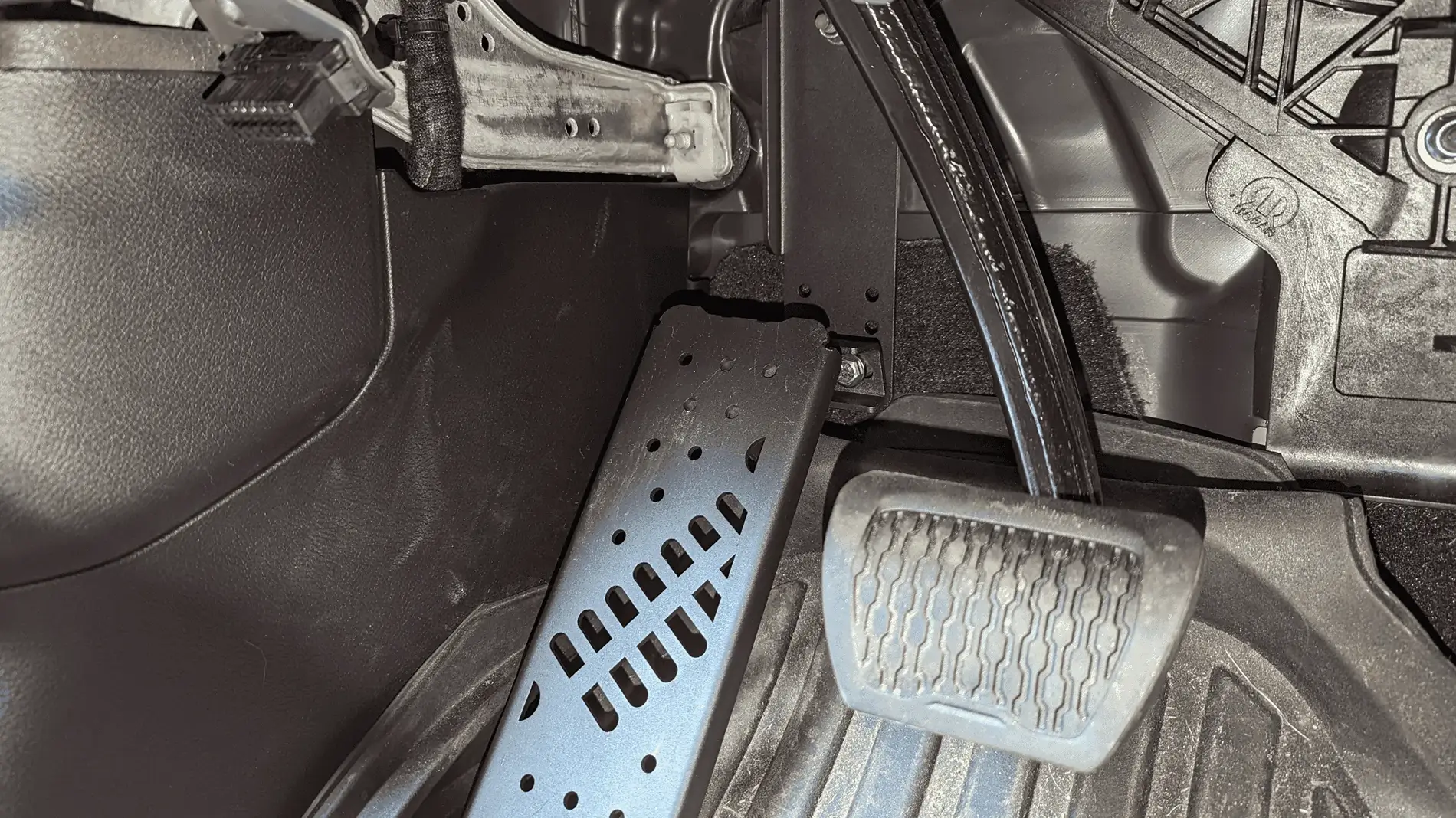 Jeep Gladiator Dead Pedal Installation Help 1777941975852-k9