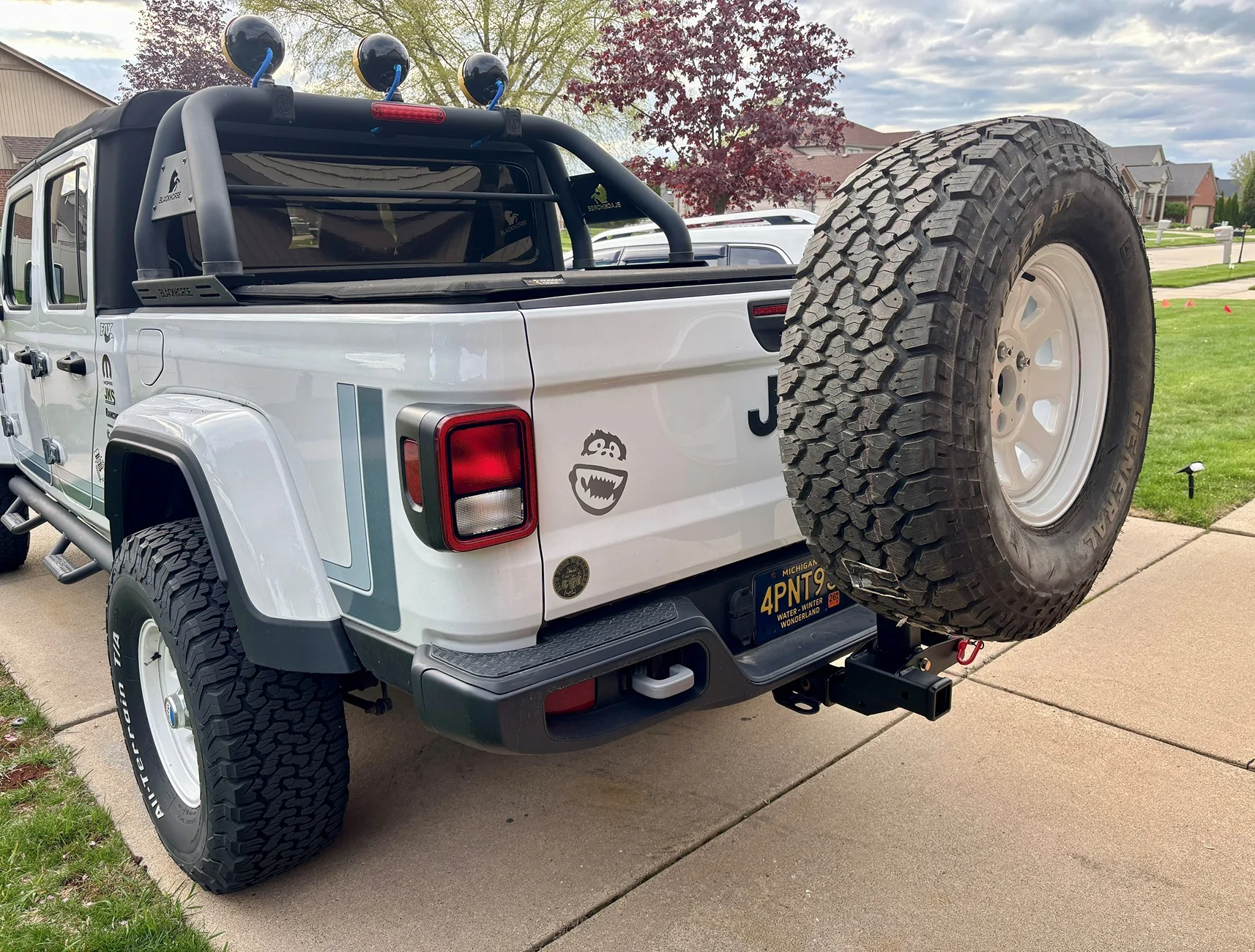 Jeep Gladiator Wilco Hitchgate drop update Test fit drivers side angl