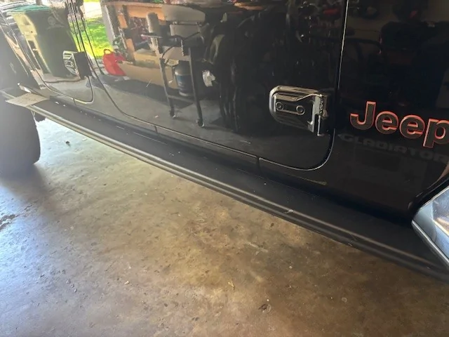 Jeep Gladiator Performance Parts Rock Rails Jeep Gladiator (2020-2026) Mopar OEM - Mopar (82215606AC) Rail 1