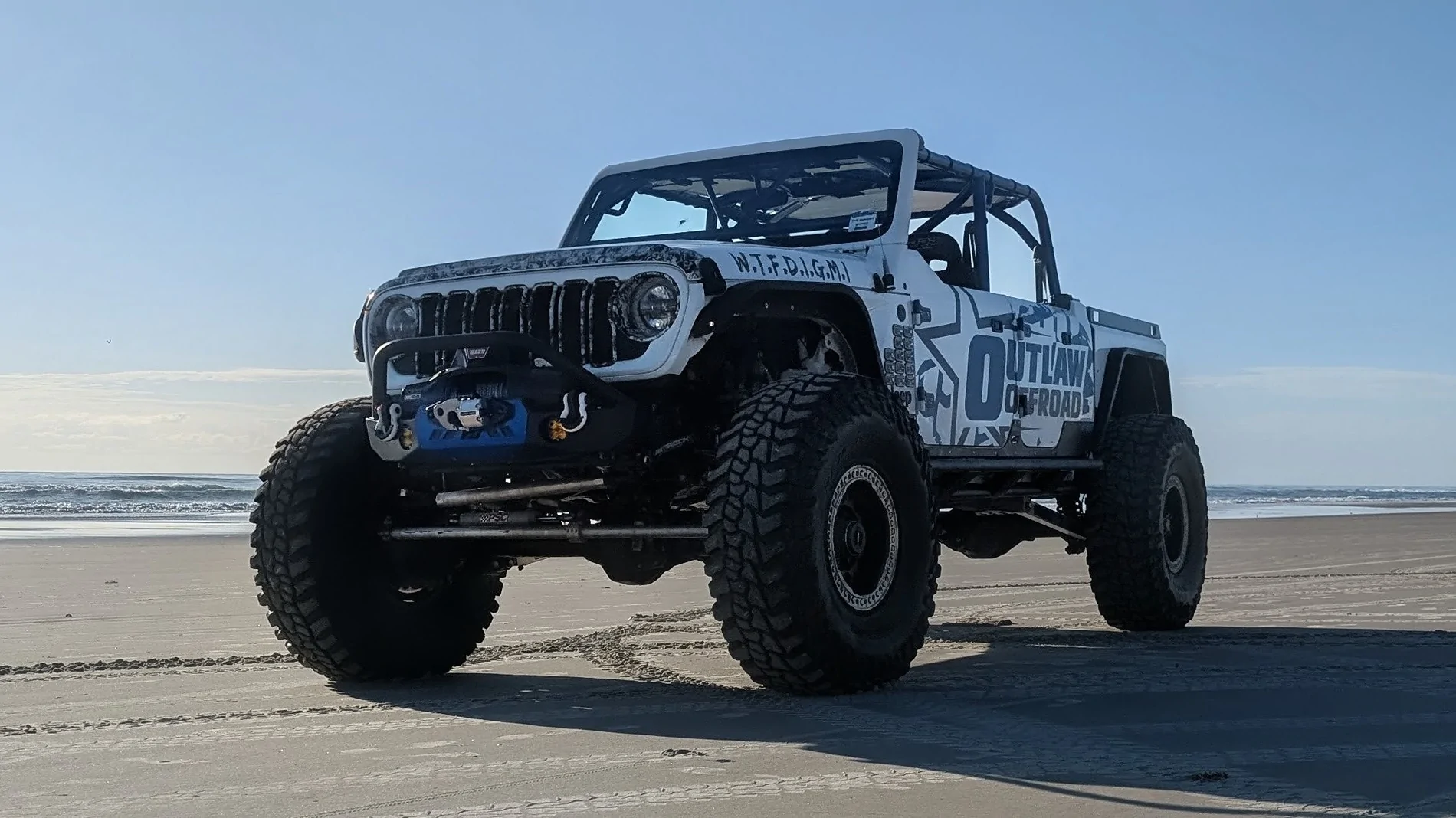 Jeep Gladiator Starting a 6.4 Hemi swap 1000005747