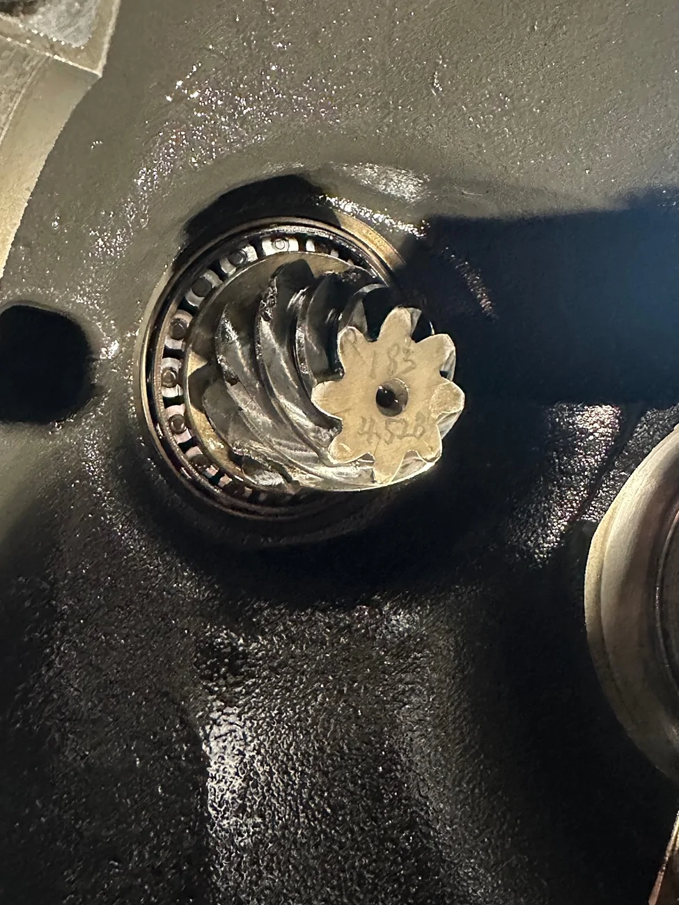 Jeep Gladiator Metal shaving in rear transfer case @ 86K mile fluid change IMG_2851