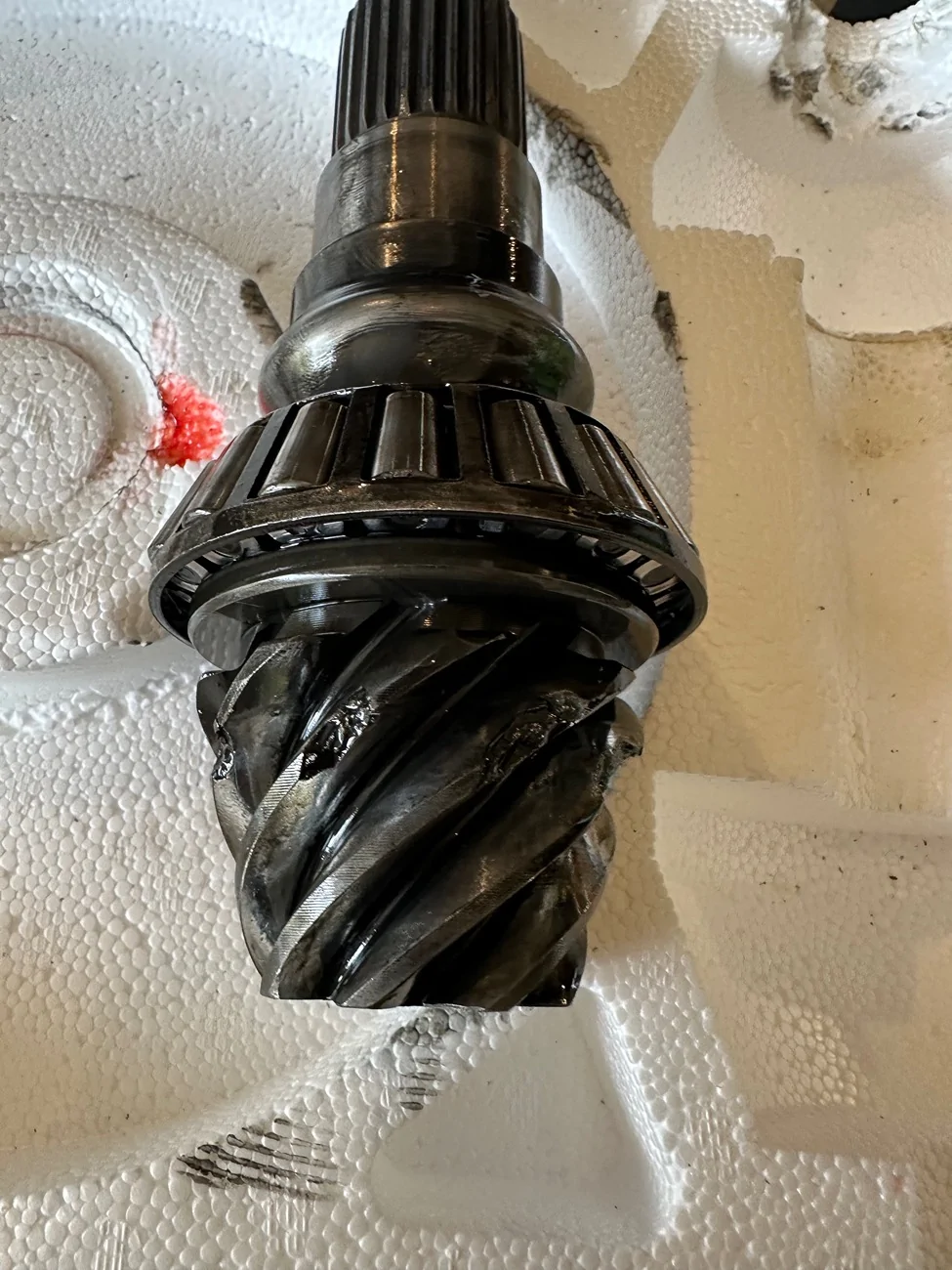 Jeep Gladiator Metal shaving in rear transfer case @ 86K mile fluid change IMG_2855
