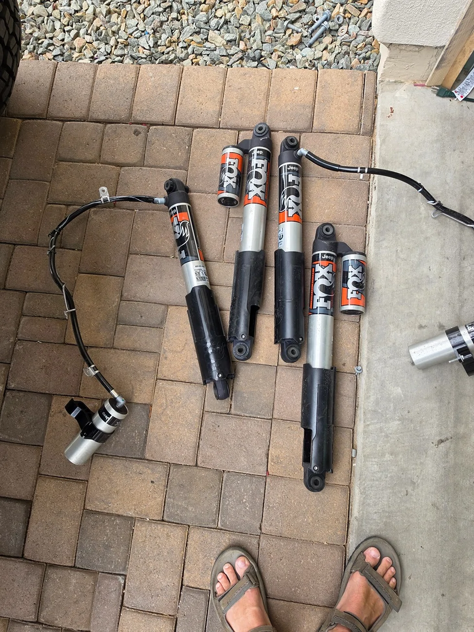 Jeep Gladiator OEM Mojave X Shocks less than 50mi 20260503_071802