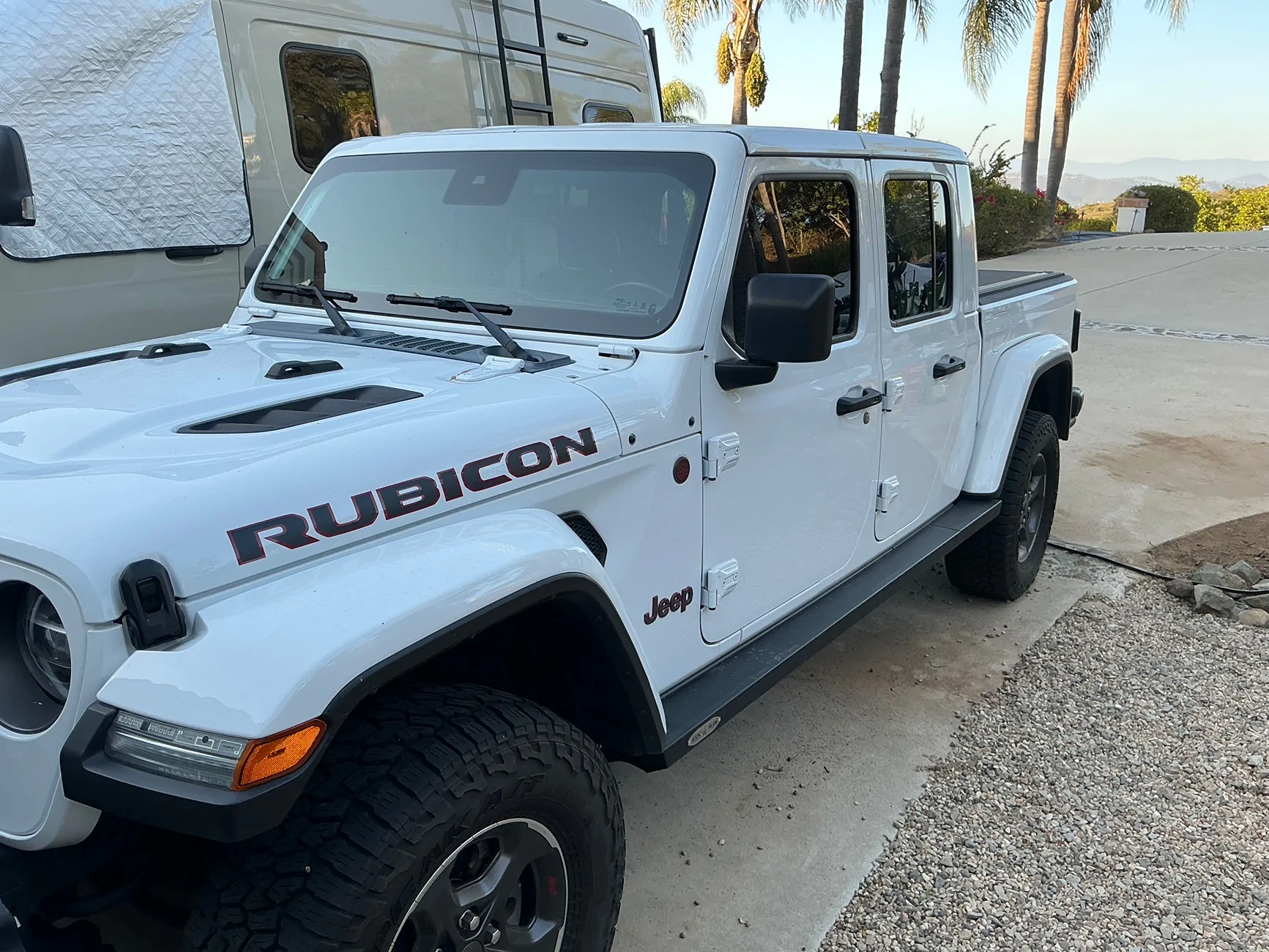Jeep Gladiator 2021 Jeep Rubicon Diesel 14k miles lightly used IMG_1839
