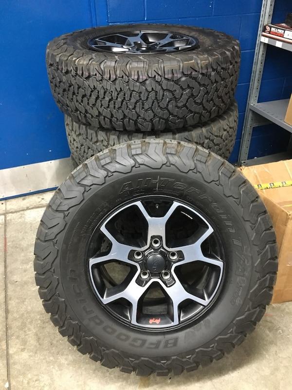 Jeep Gladiator JLR wheels on JTR upload_2019-11-22_15-46-27