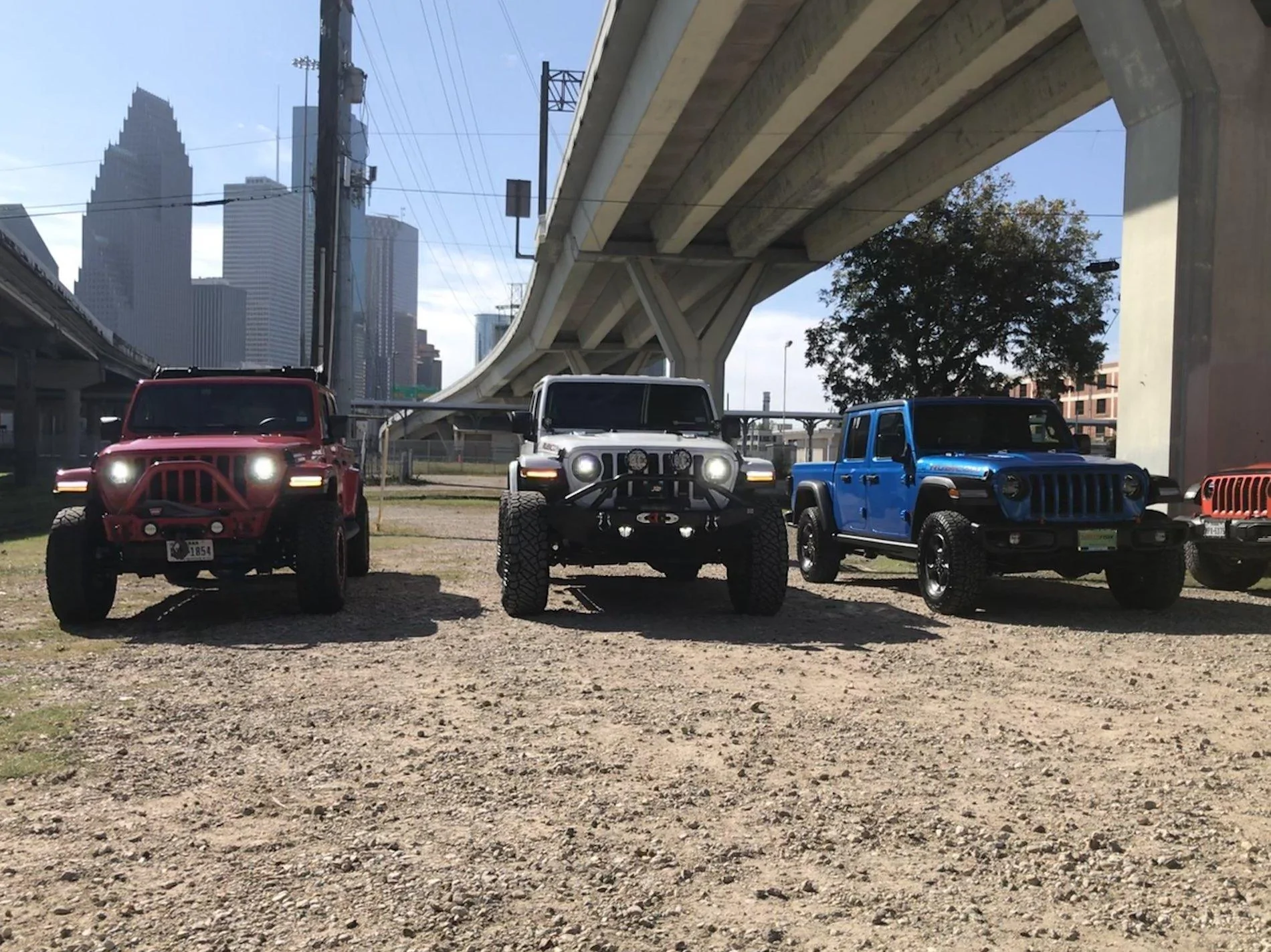 Jeep Gladiator Java & Jeeps/Jeep 4Wheel Adventure Houston meet & greet 92945DCA-60E5-4762-ABDC-150A9E8791A5