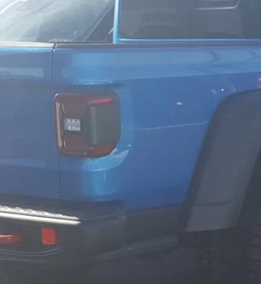 Jeep Gladiator Different taillights...I thought I knew which one mine would come with. 20191124_082836