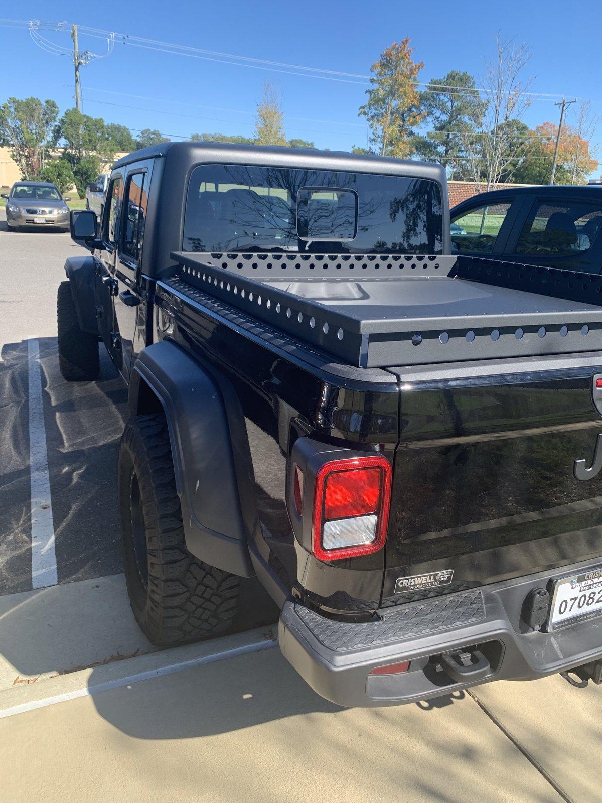 Jeep Gladiator Ace Engineering Upper Decker Bed Cover C6D4AAB3-149B-4DDA-BDBF-A39473A2128F