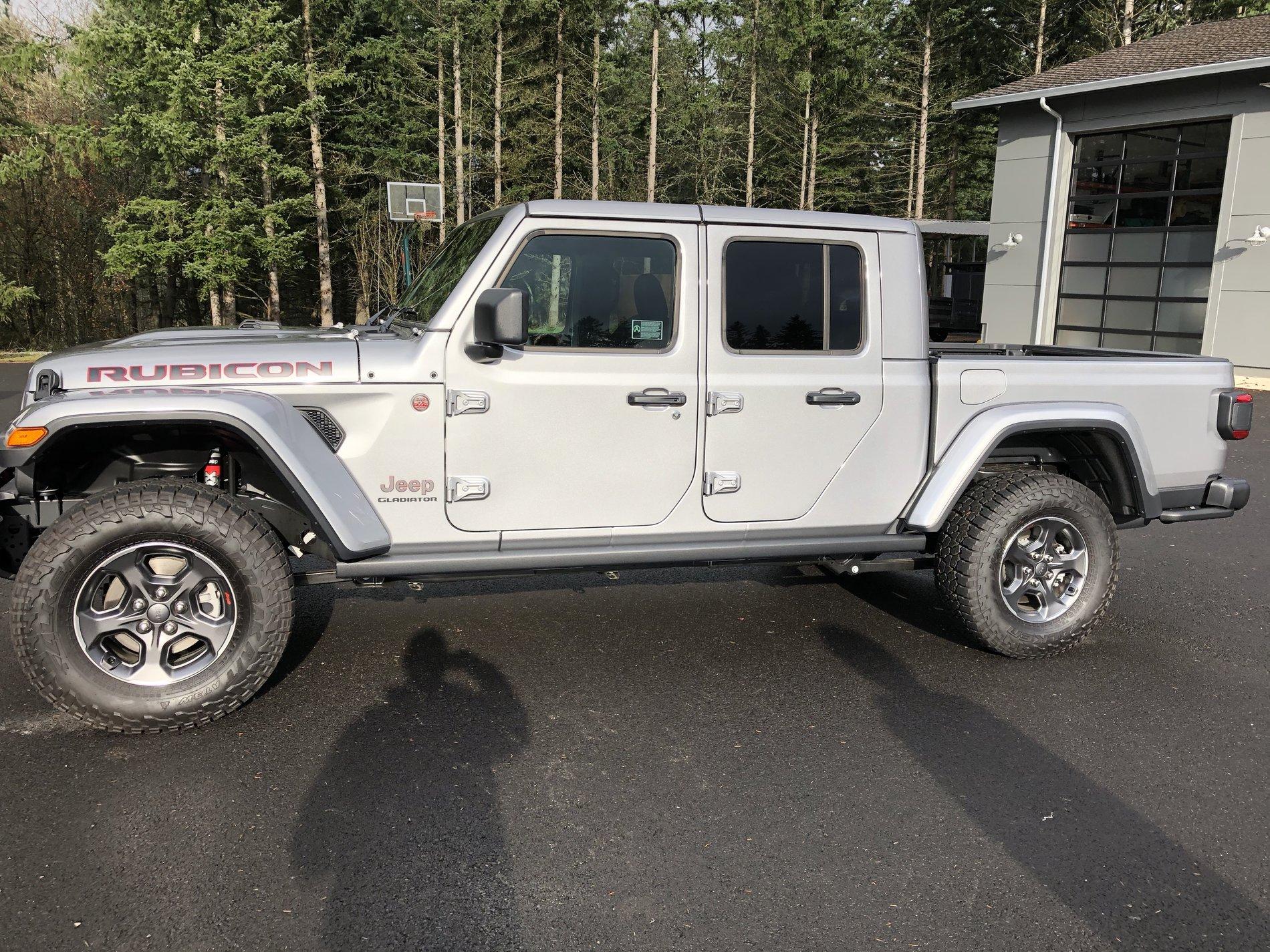 Jeep Gladiator Push me over the edge! IMG_5859