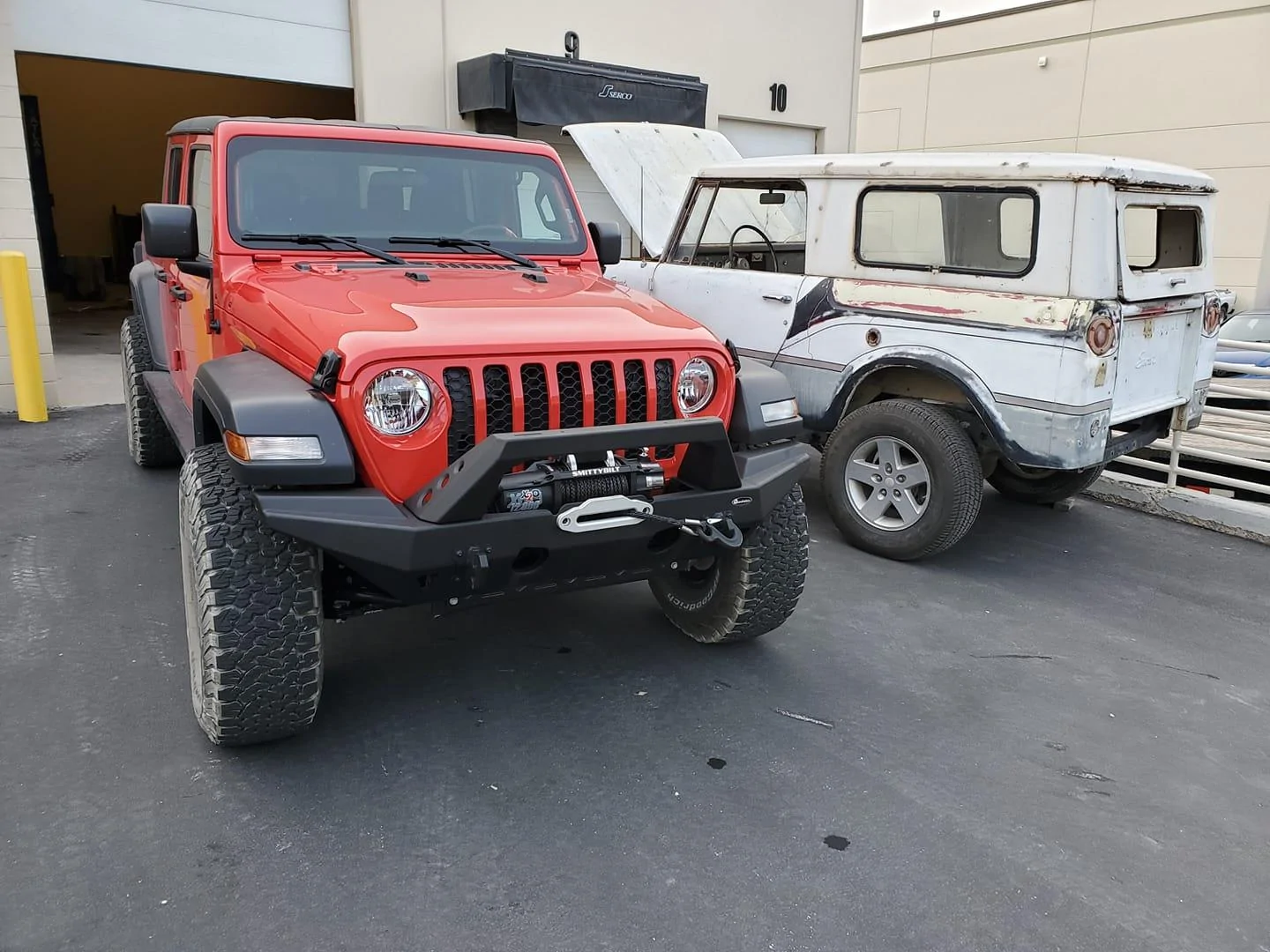 Jeep Gladiator FIRECRACKER RED Gladiator JT Club 75398190_10221147414178632_3603983628750553088_o