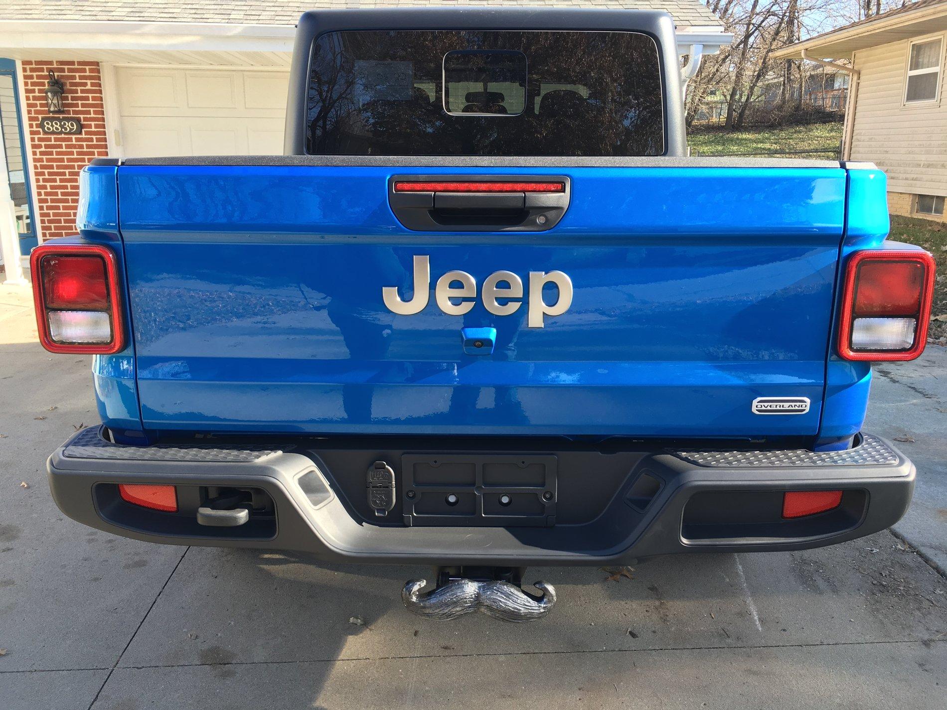 Jeep Gladiator HYDRO BLUE PEARL Gladiator JT Club 39DFAFB9-5B84-4038-B442-7E76D24D685A