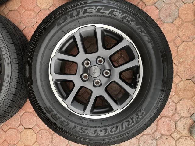 Jeep Gladiator Overland Wheels and Tires For Sale - Including Spare 51-C34-EFC-53-BF-4-E6-A-8651-AA172-E411-C73