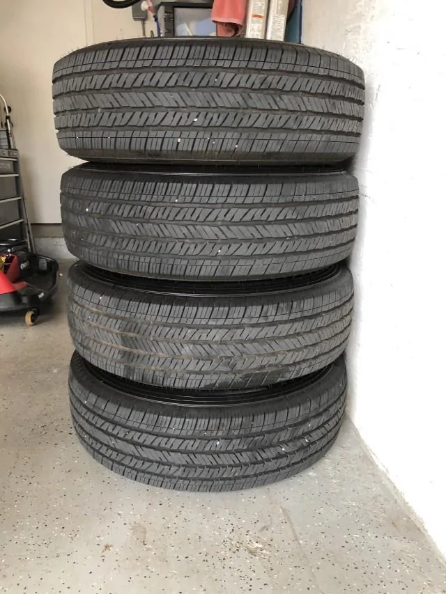 Jeep Gladiator Overland Wheels and Tires For Sale - Including Spare DC101-D7-D-05-E4-434-E-8371-BD8-BA1-B28884
