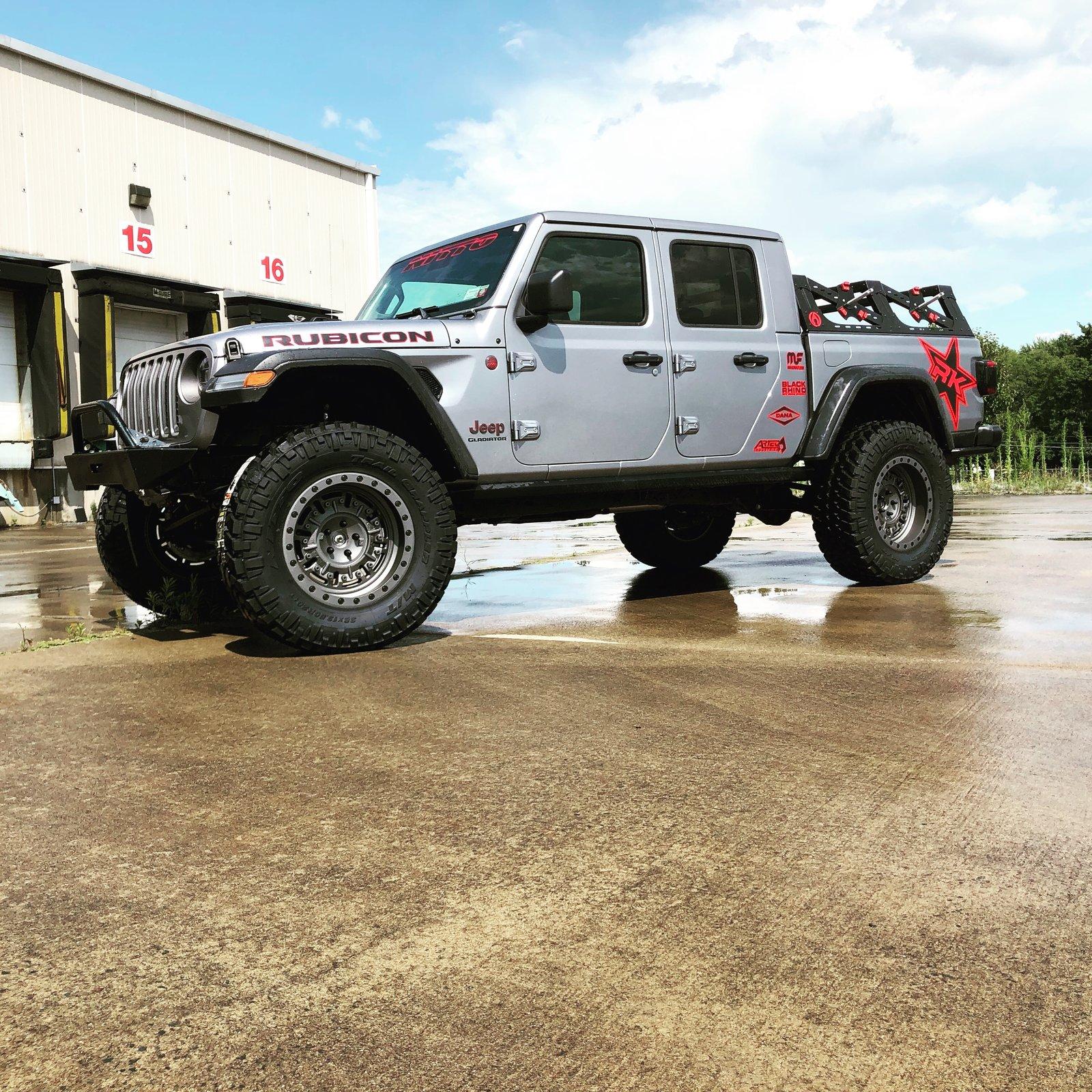 Jeep Gladiator Smacked a curb need advise 8CA8DD73-CCD6-4711-9E48-25789EDF726A.JPG