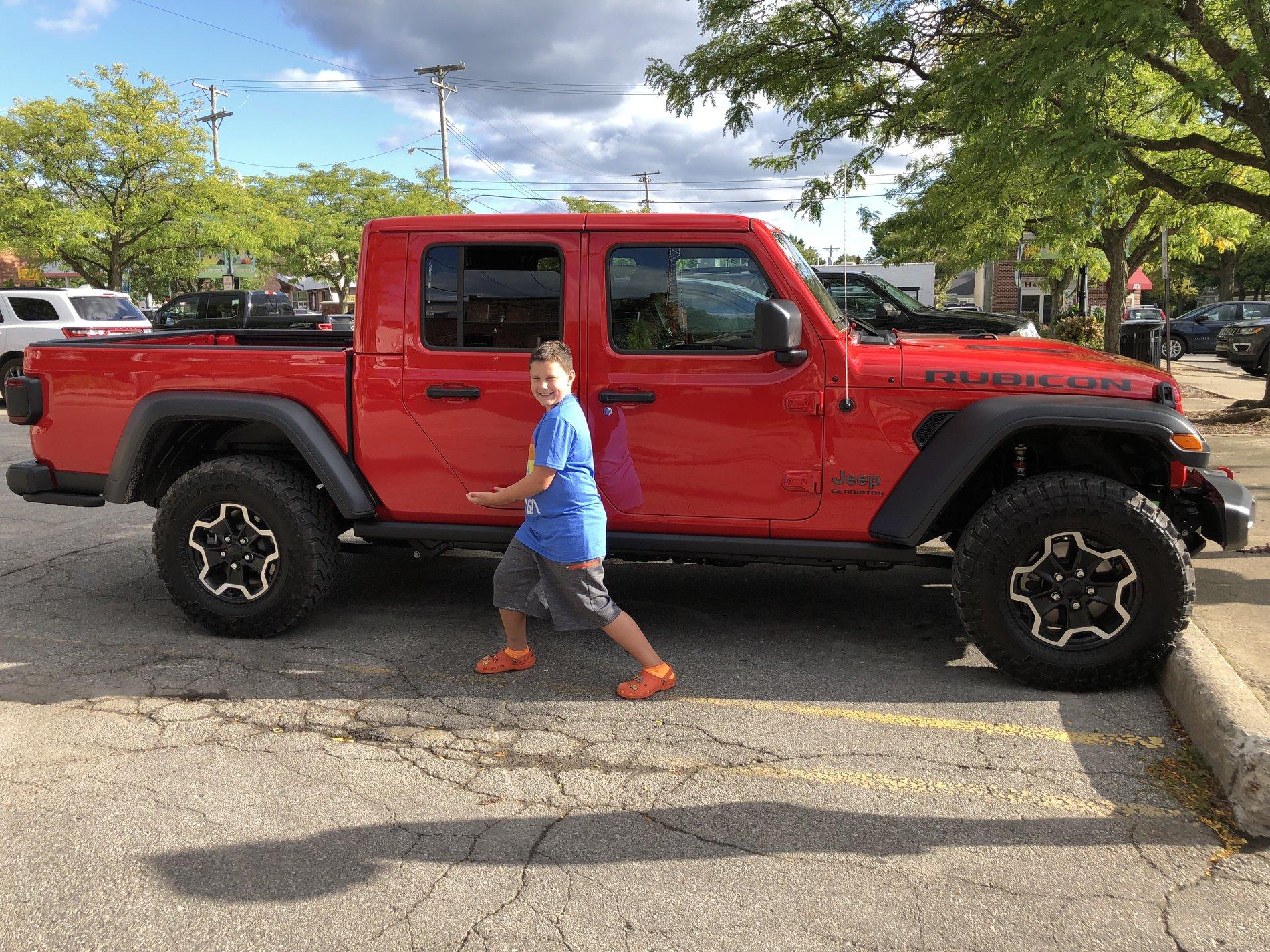 Jeep Gladiator Anyone Else Really Like Looking at Your Parked Rig? AE8D8190-FE4B-4D95-9198-A462681AFB45